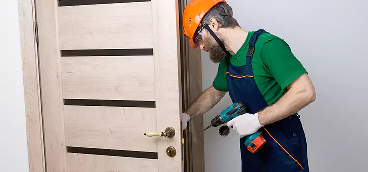 Replace Internal Door Handle with Lock Erie